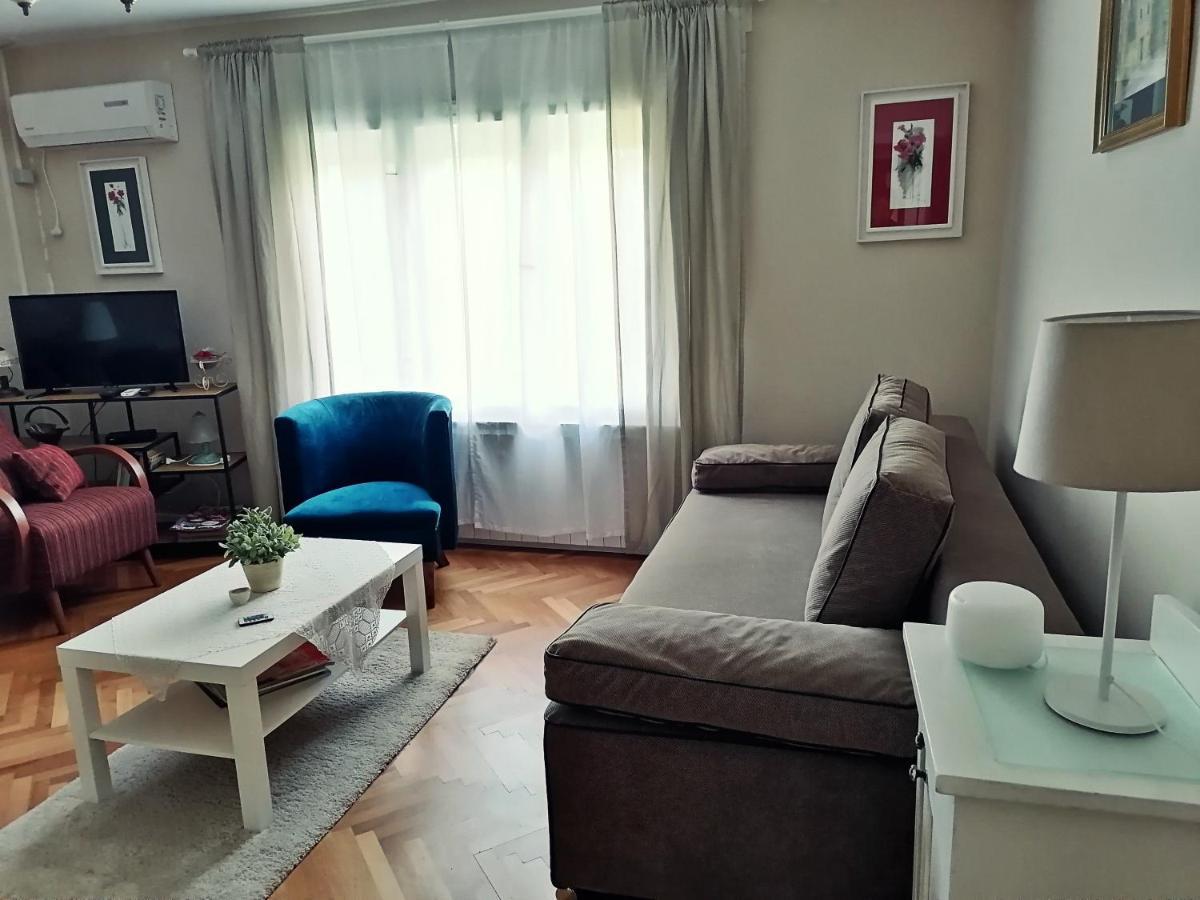 Holiday Home Modric Otočac Eksteriør billede