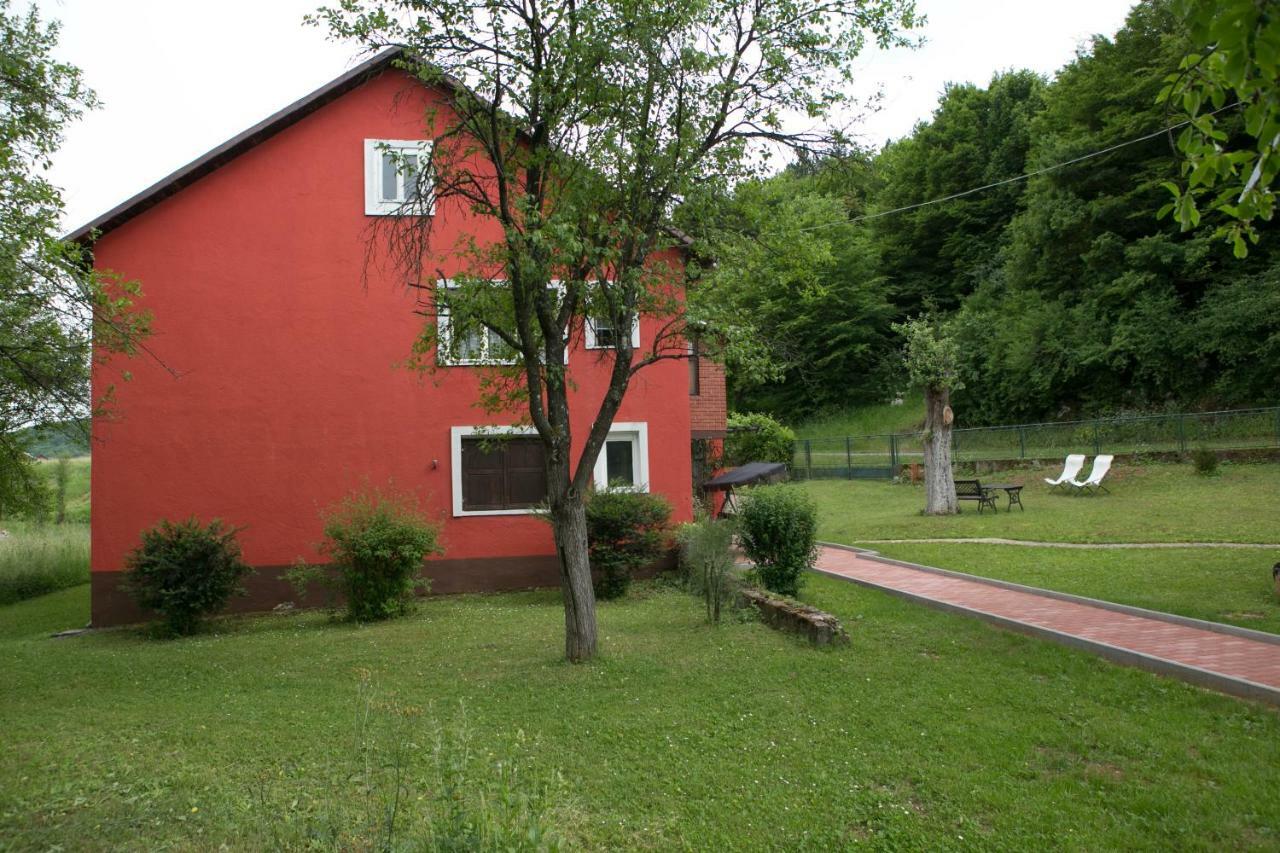 Holiday Home Modric Otočac Eksteriør billede