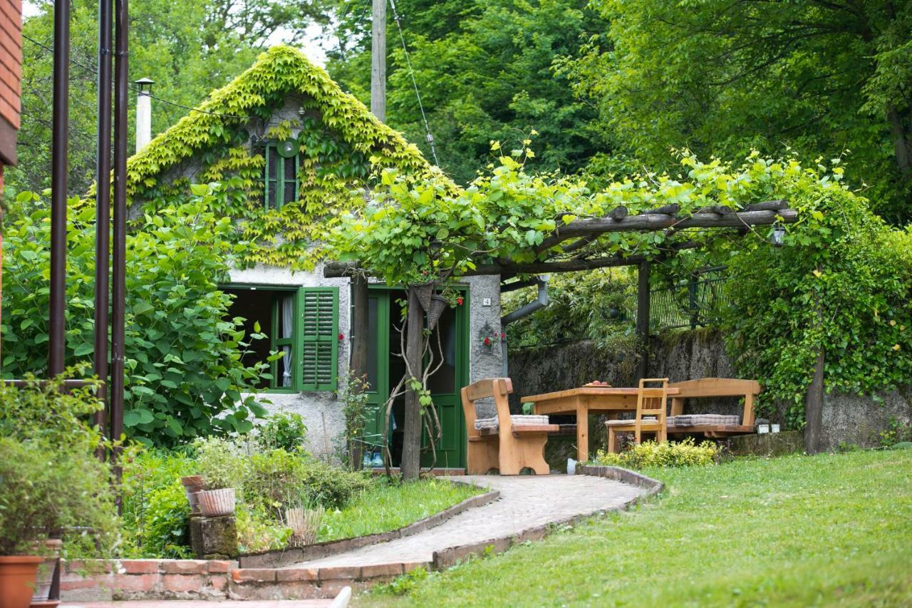 Holiday Home Modric Otočac Eksteriør billede