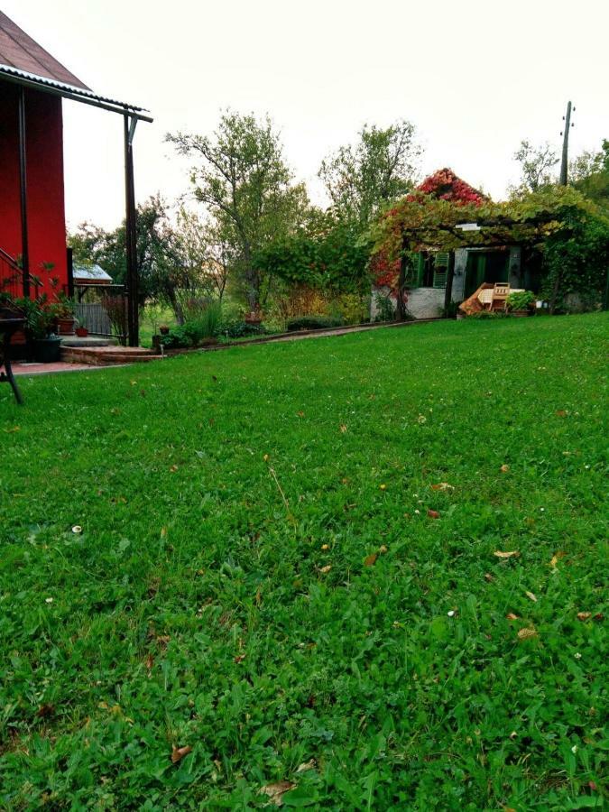 Holiday Home Modric Otočac Eksteriør billede